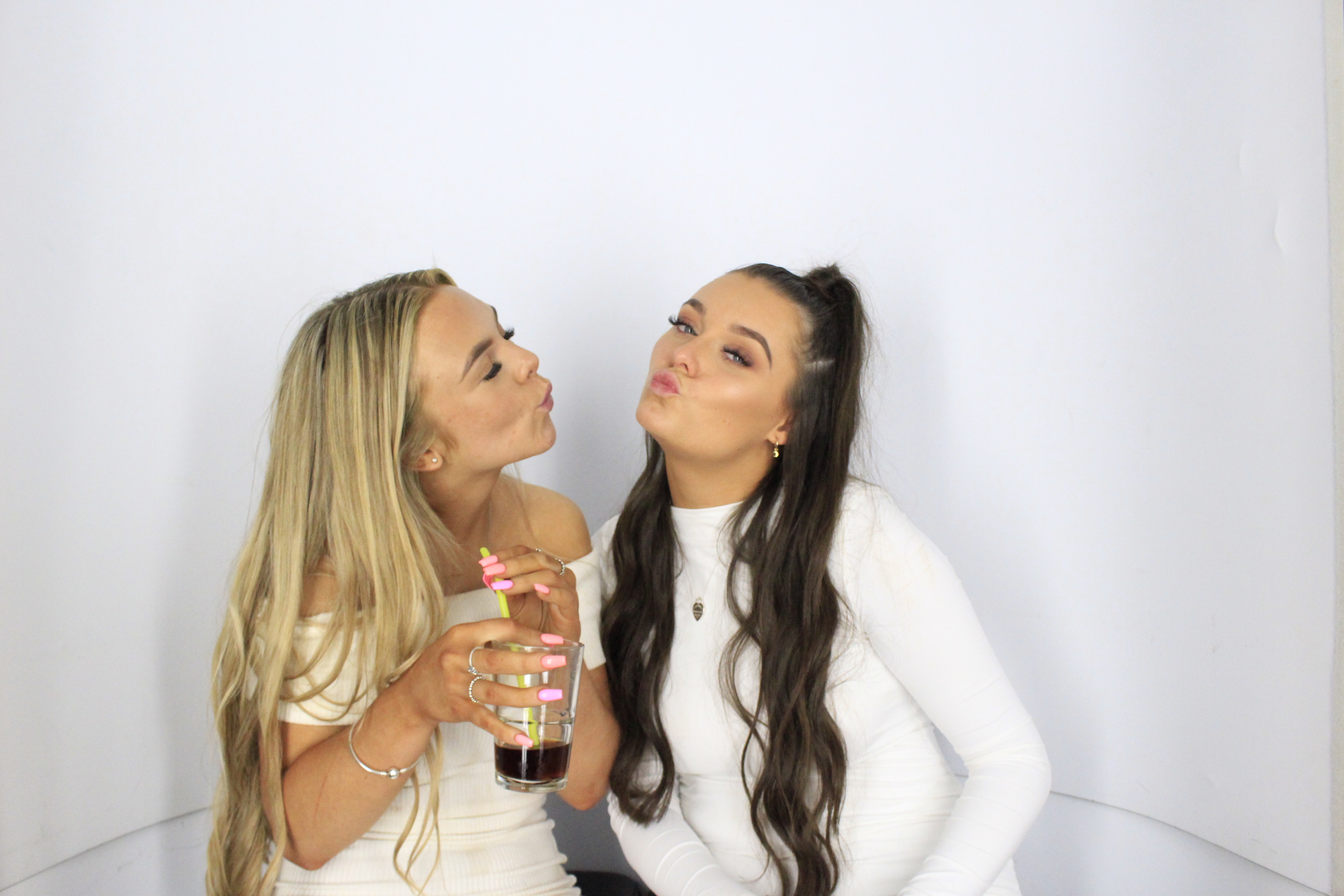 Issy & Alice's 18th Birthday Party | View more photos from the event at gallery.myphotoboothexperience.co.uk/u/MyPhotoBoothExperienceLtd/Issy-Alices-18th-Birthday-Party